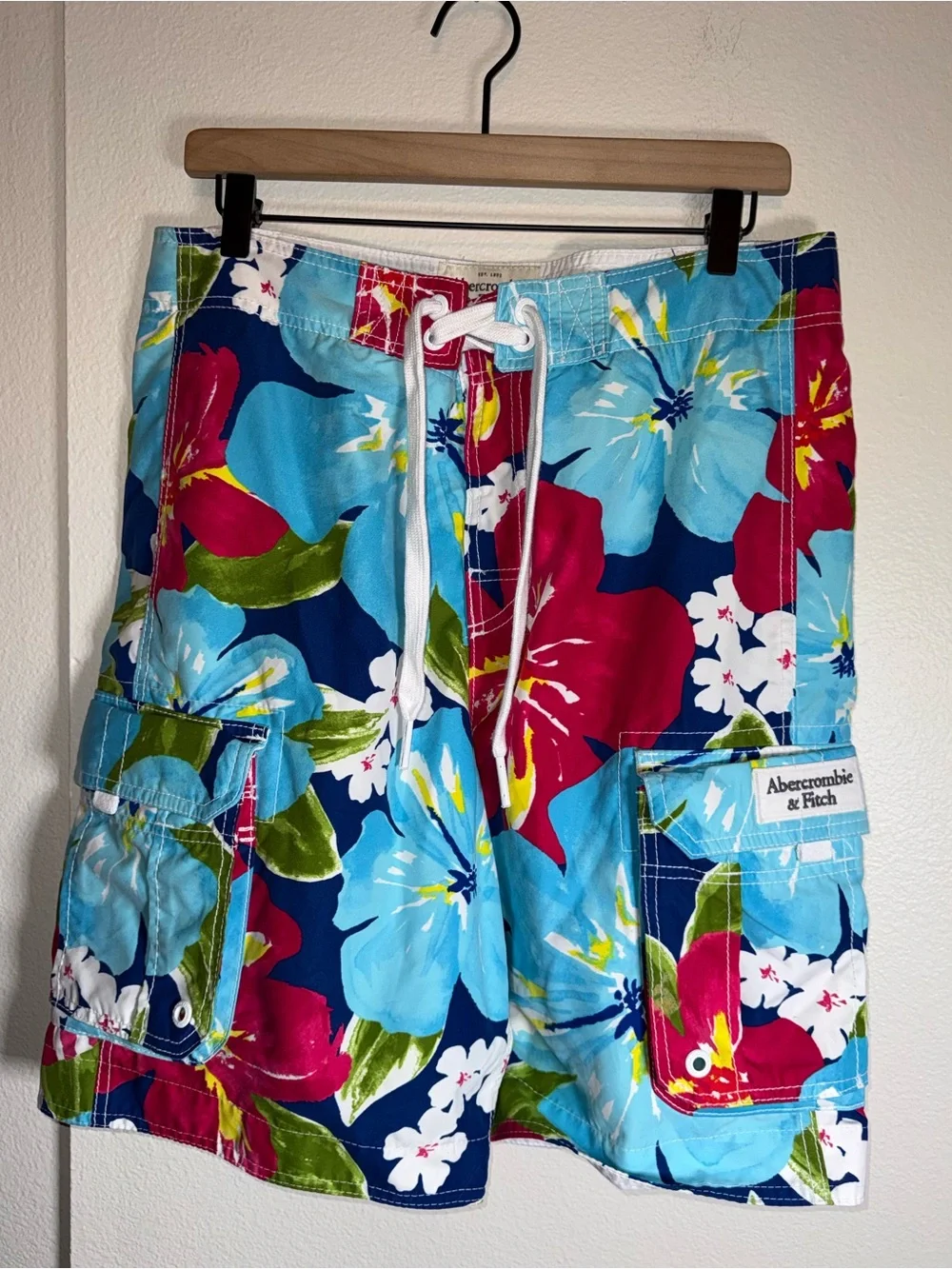 VINTAGE ABERCROMBIE & FITCH Y2K Floral Hawaiian print drawstring board shorts M